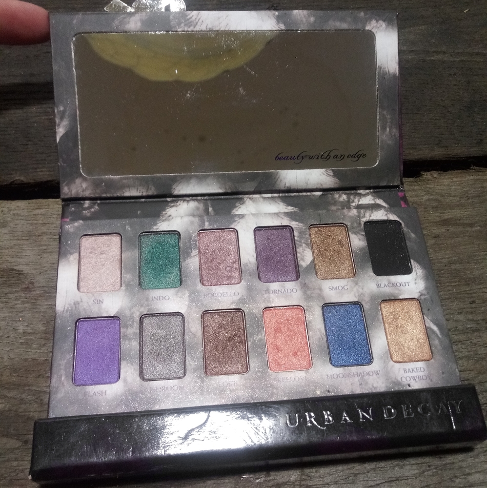 Urban Decay shadowbox palette